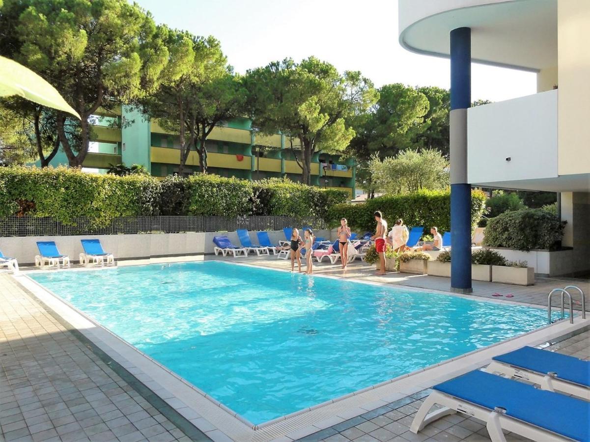 Green Holiday Wohnung Mit Schwimmbad Bibione Exterior foto